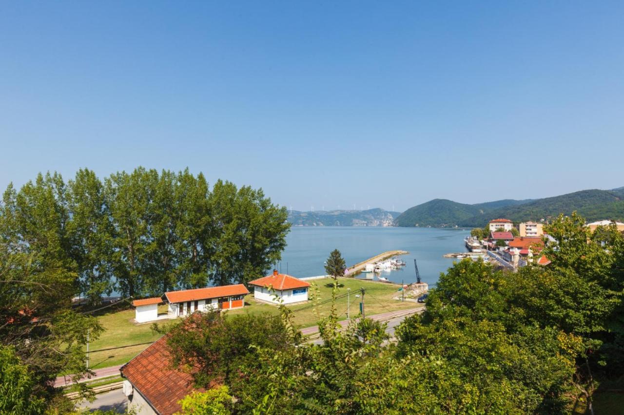 Apartmani Porto ゴルバッツ エクステリア 写真