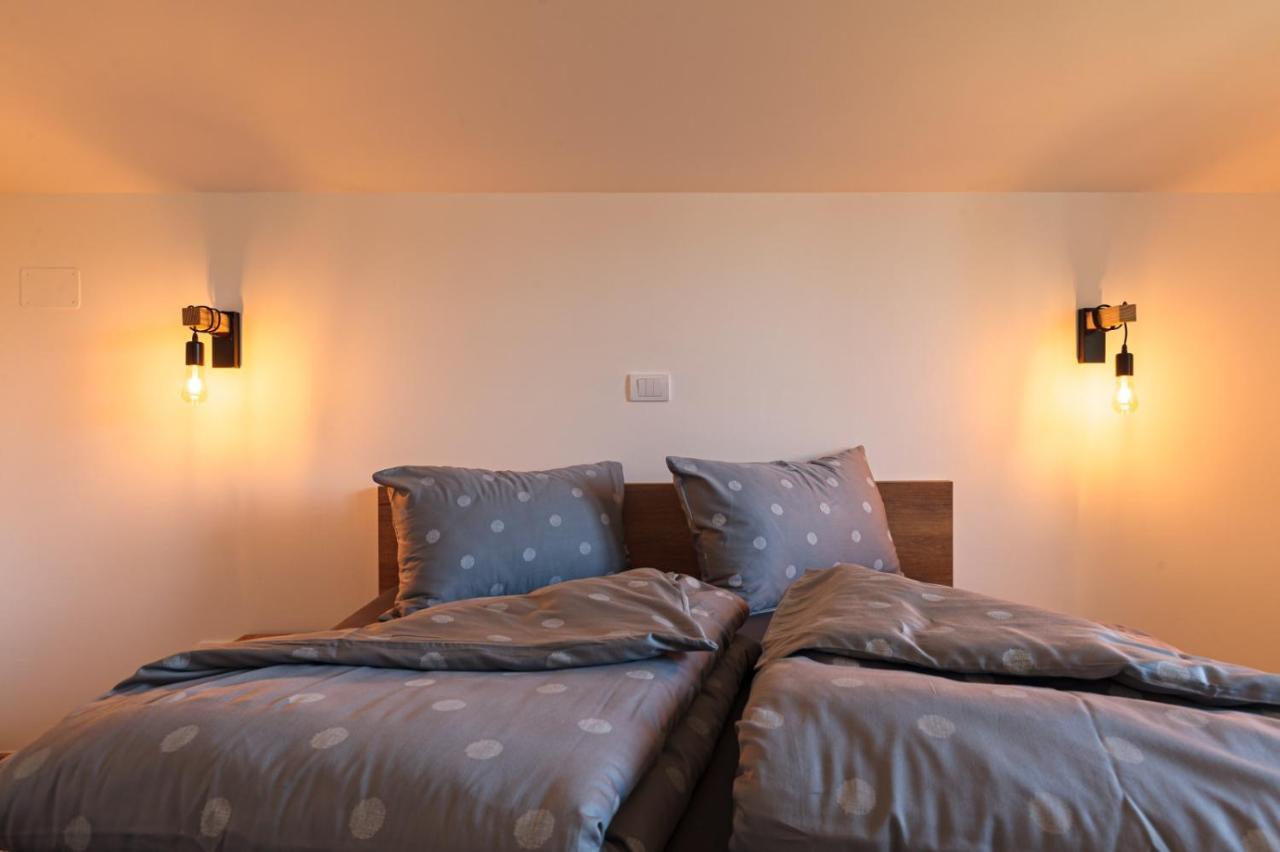 Apartmani Porto ゴルバッツ エクステリア 写真